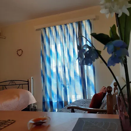 A Comfortable Near The Апартаменты Патра